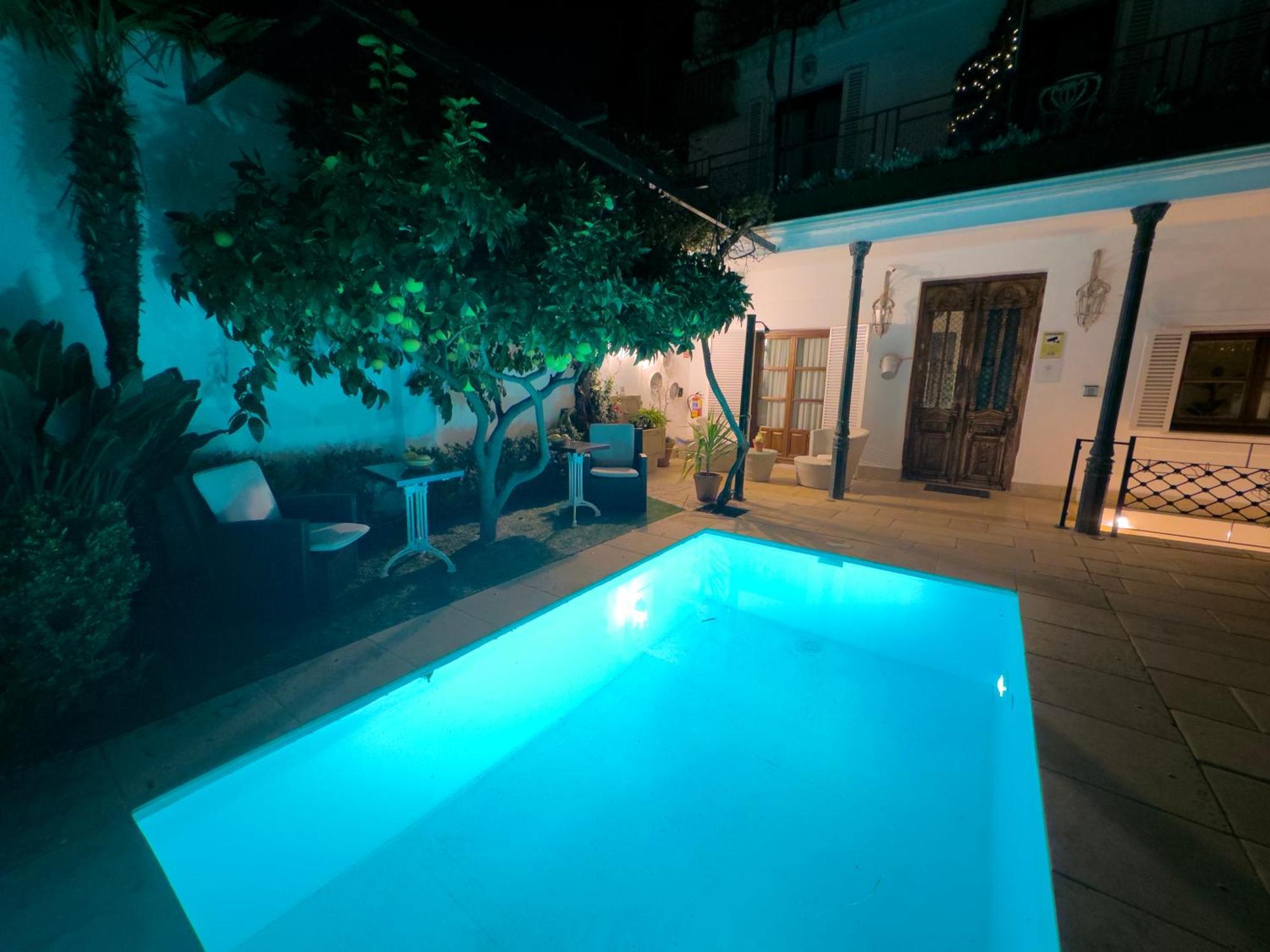 Suite Comares, Granada